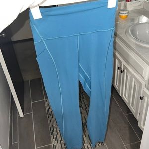 Lululemon leggings size 6